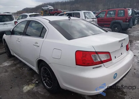2012 Mitsubishi Galant Es/Se z USA, uszkodzony, nr VIN 4A32B3FF8CE009422